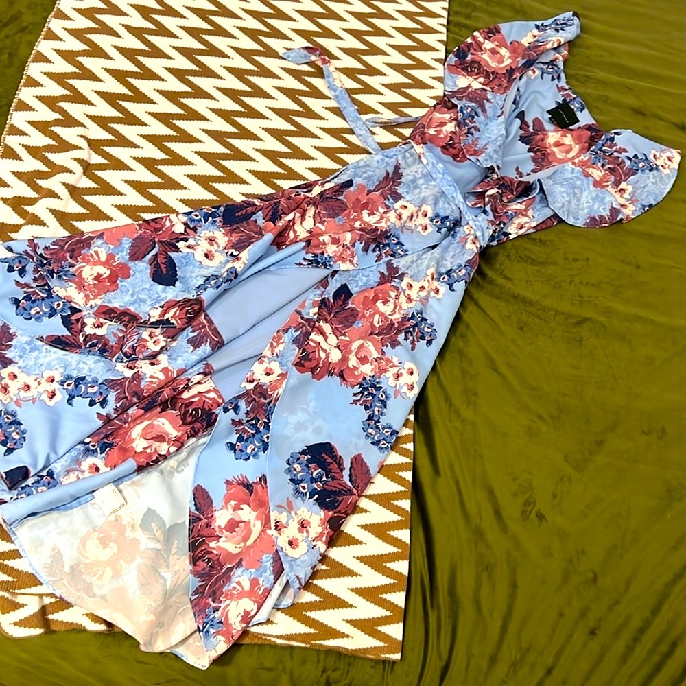 Women’s short sleeve ruffle wrap self tie mid length dress